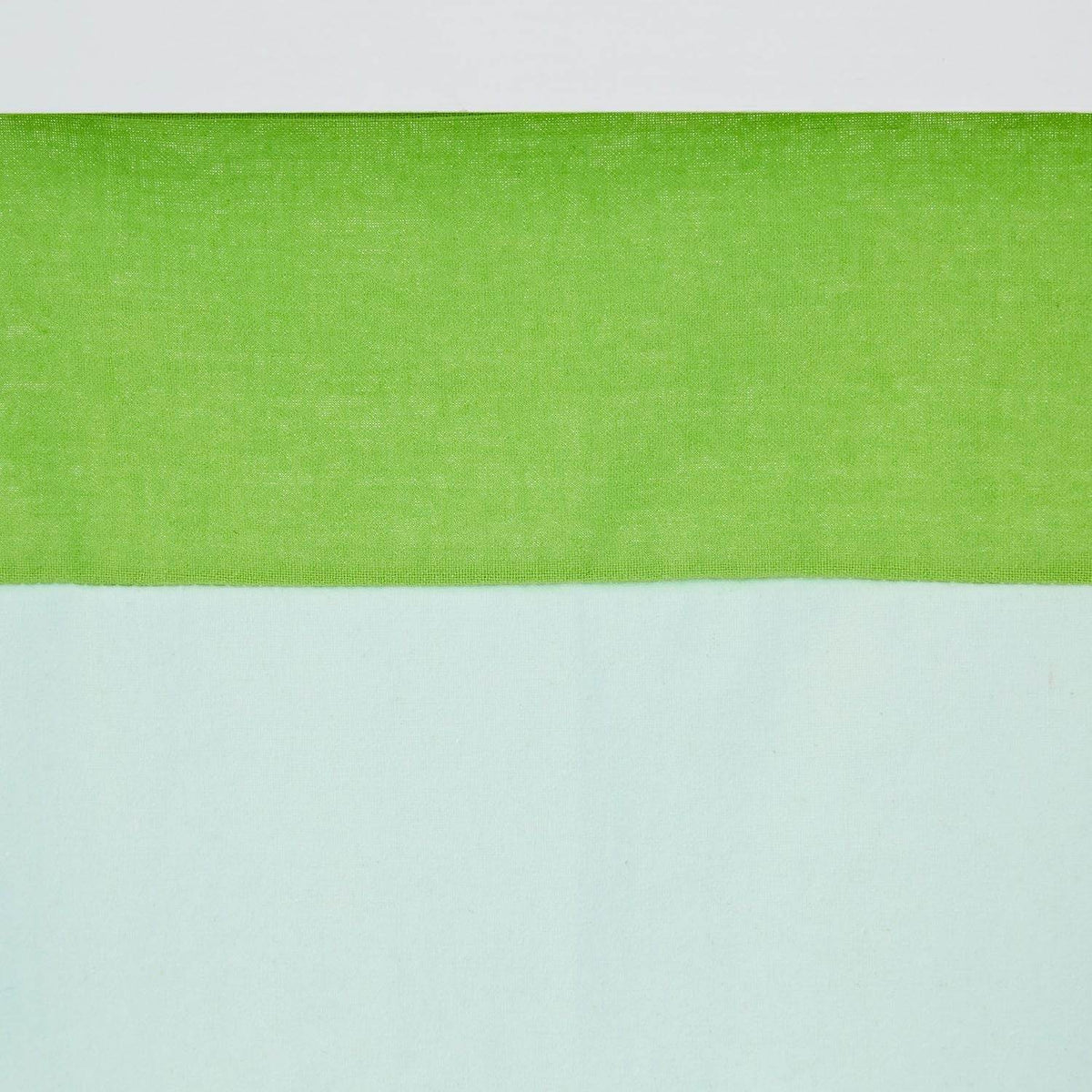 Hochbett Kinder 90x200 cm Weiss mit Vorhang in Grün | mit Lattenrost und Matratze - Palo24