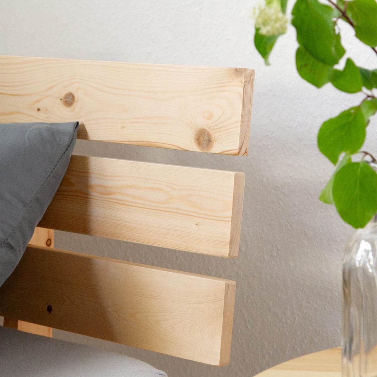 Holzbett mit Bettkasten 90x200 Futonbett Natur Kiefer Massivholz - Palo24