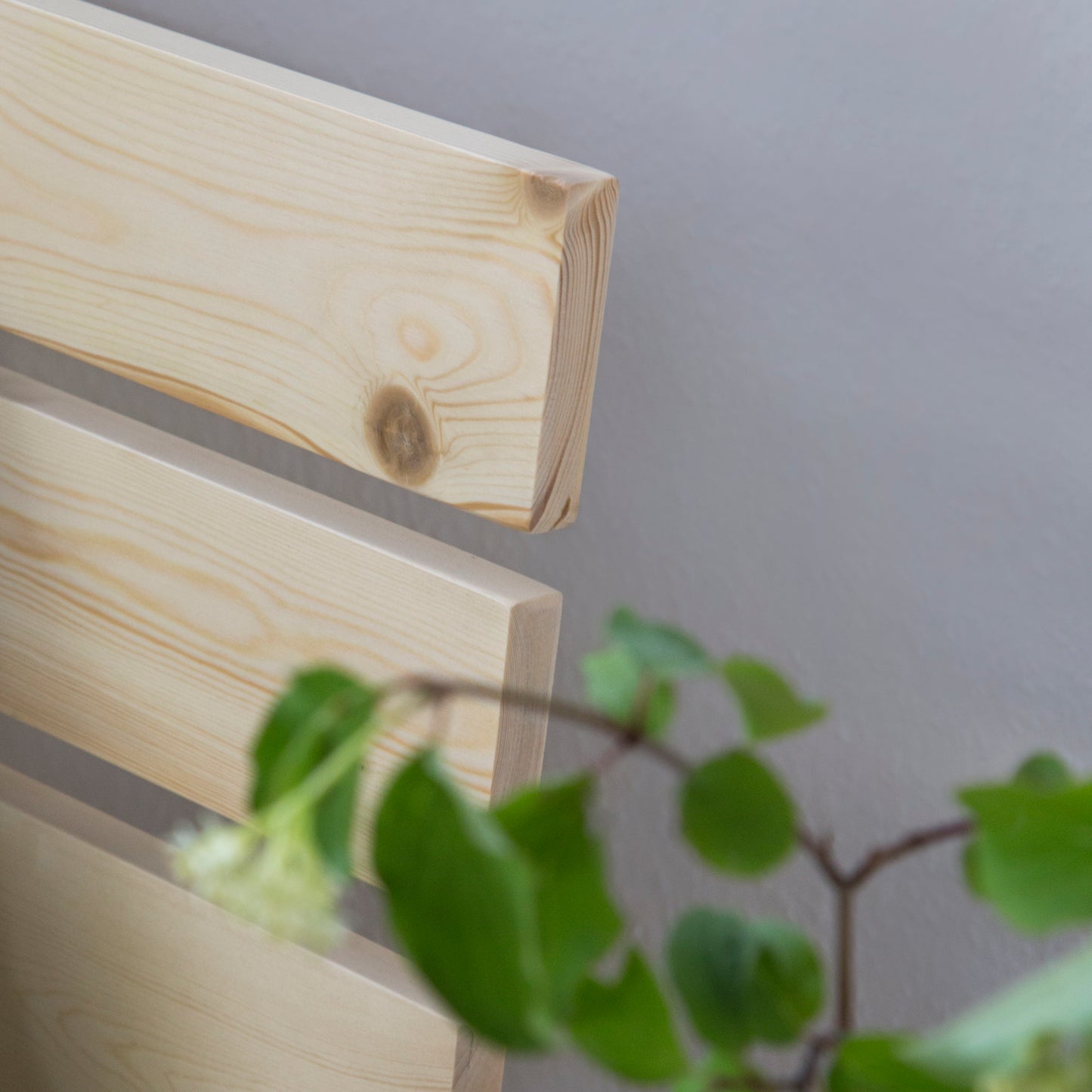 Holzbett 140x200 cm Natur | Doppelbett mit Bettkasten | mit Lattenrost | massiv | Kind Jugend Gast