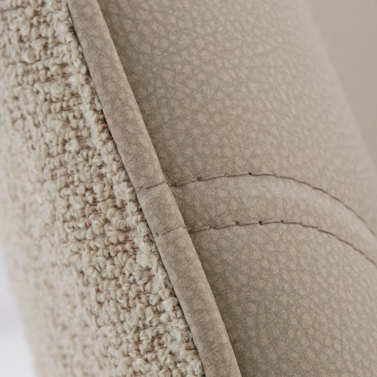 4er Set Polsterstuhl Bouclé Leder drehbar Beige