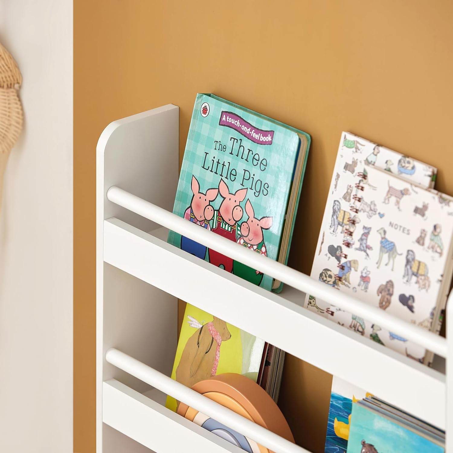 Kinder Bücherregal | Wandregal für Kinder | mit 4 Ablagen | KMB08-K-W - Palo24