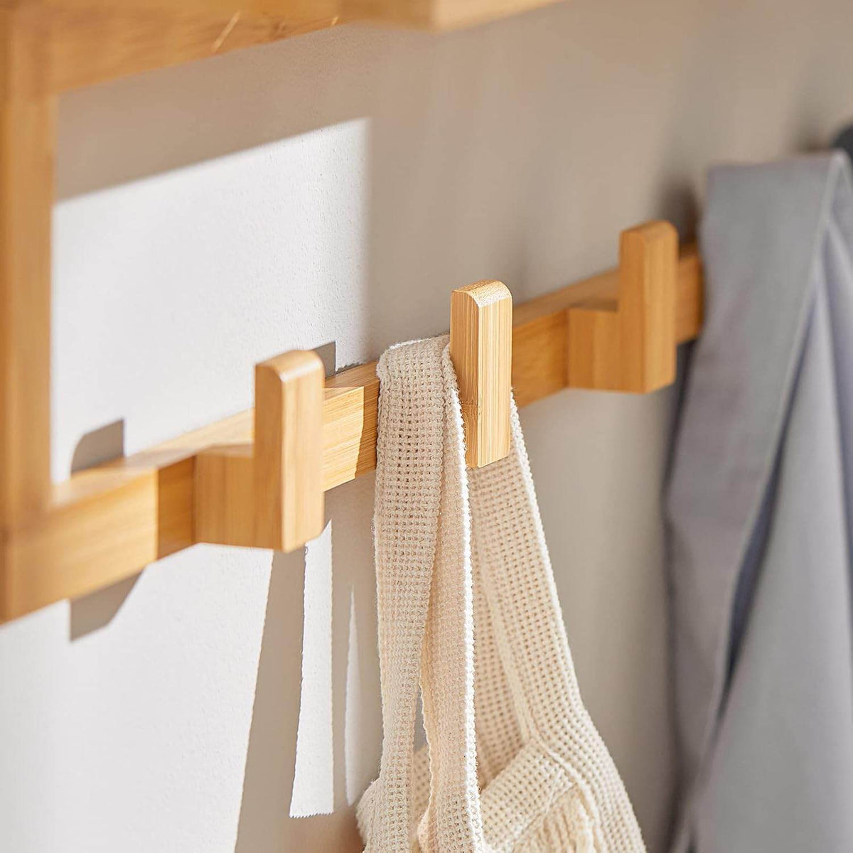 Wandgarderobe mit 6 Kleiderhaken | Flurgarderobe Bambus | FHK06-N - Palo24