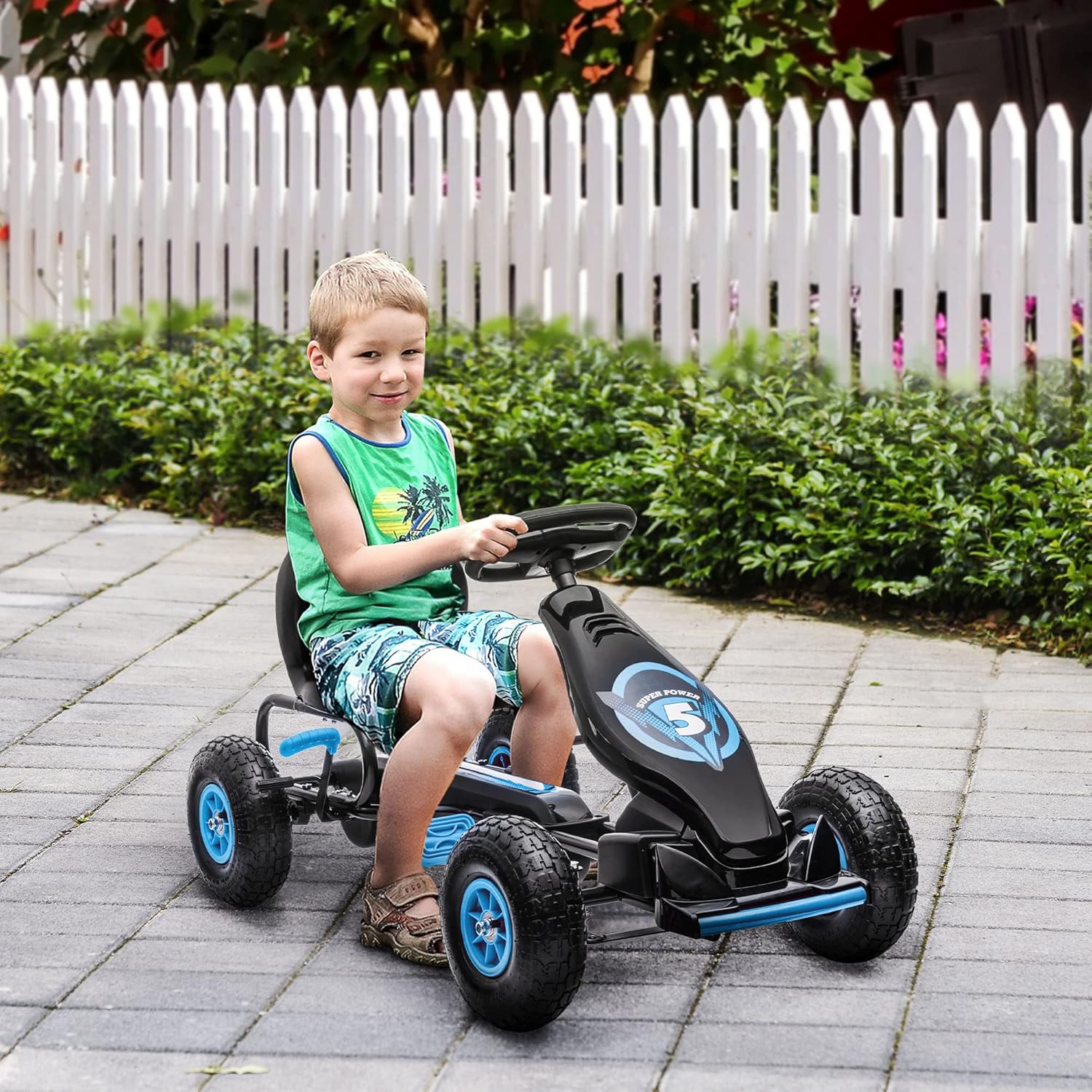Kinderfahrzeug mit verstellbarem Sitz und Gummireifen