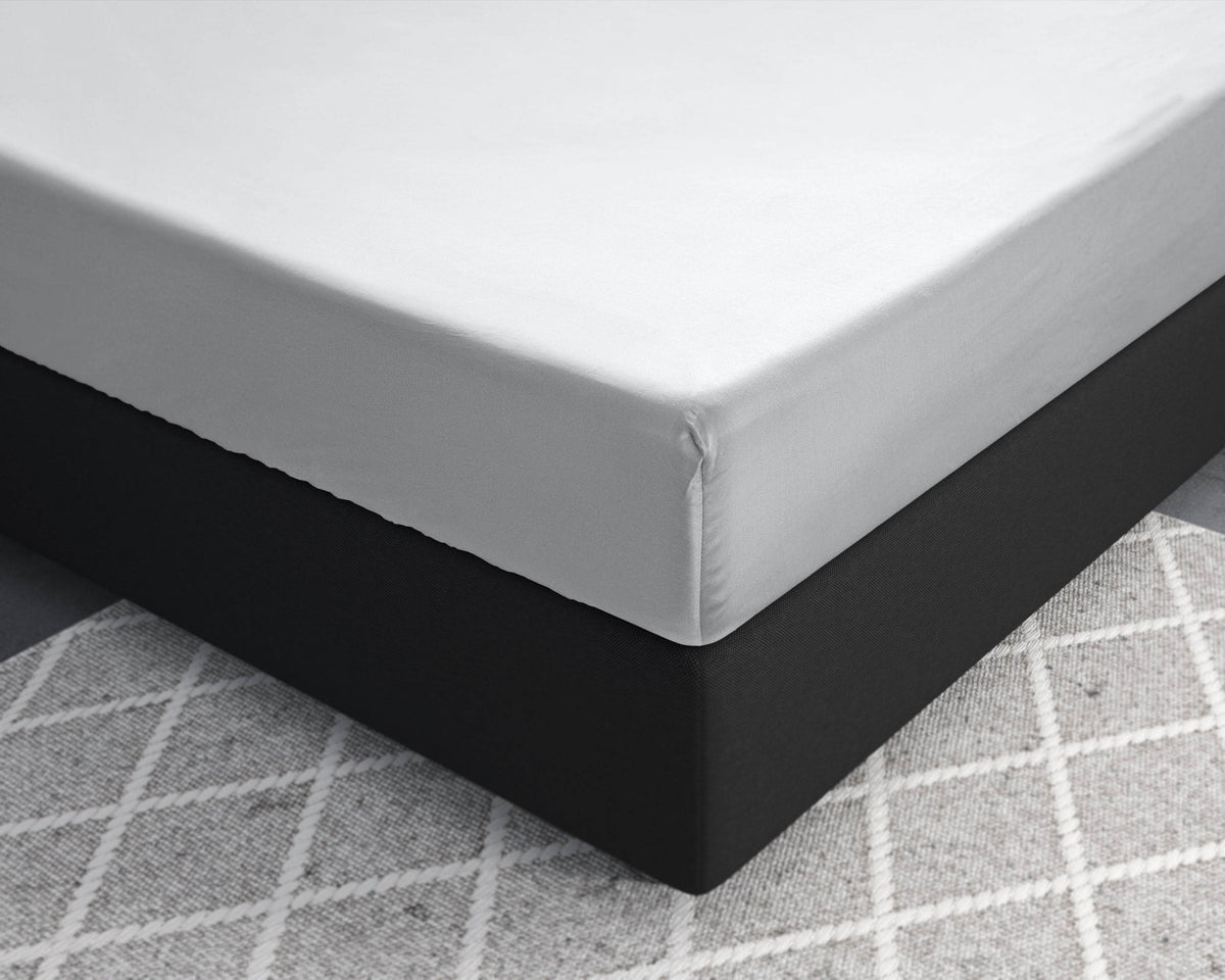 Satin Spannbettlaken Weiss 80 x 200 cm - Palo24