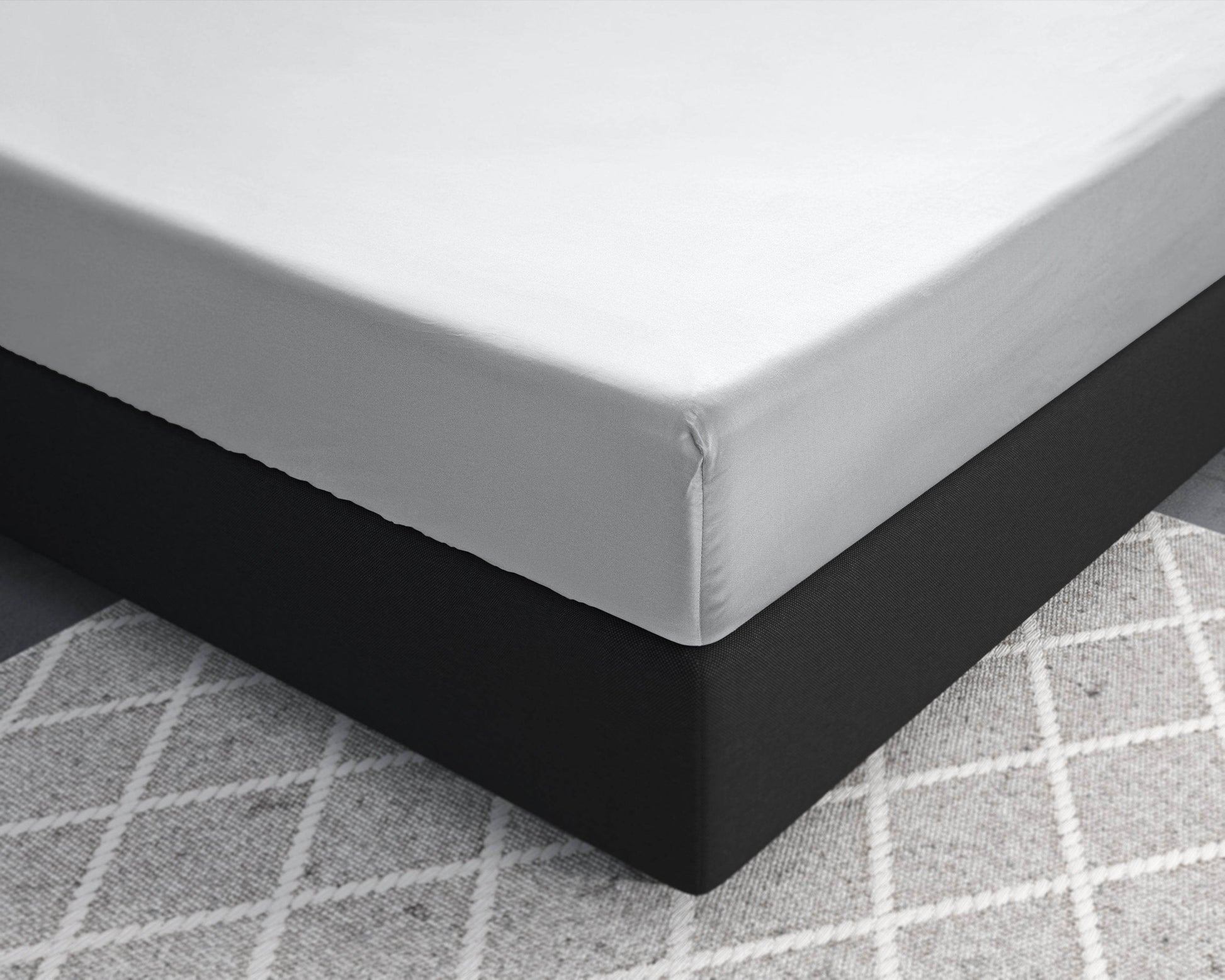 Satin Spannbettlaken Weiss 160 x 220 cm - Palo24