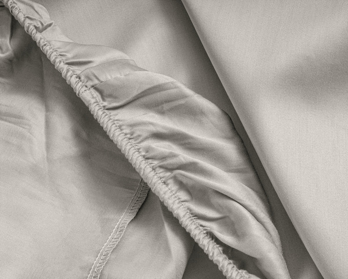 Topper Satin Spannbettlaken Creme 160 x 200 cm - Palo24