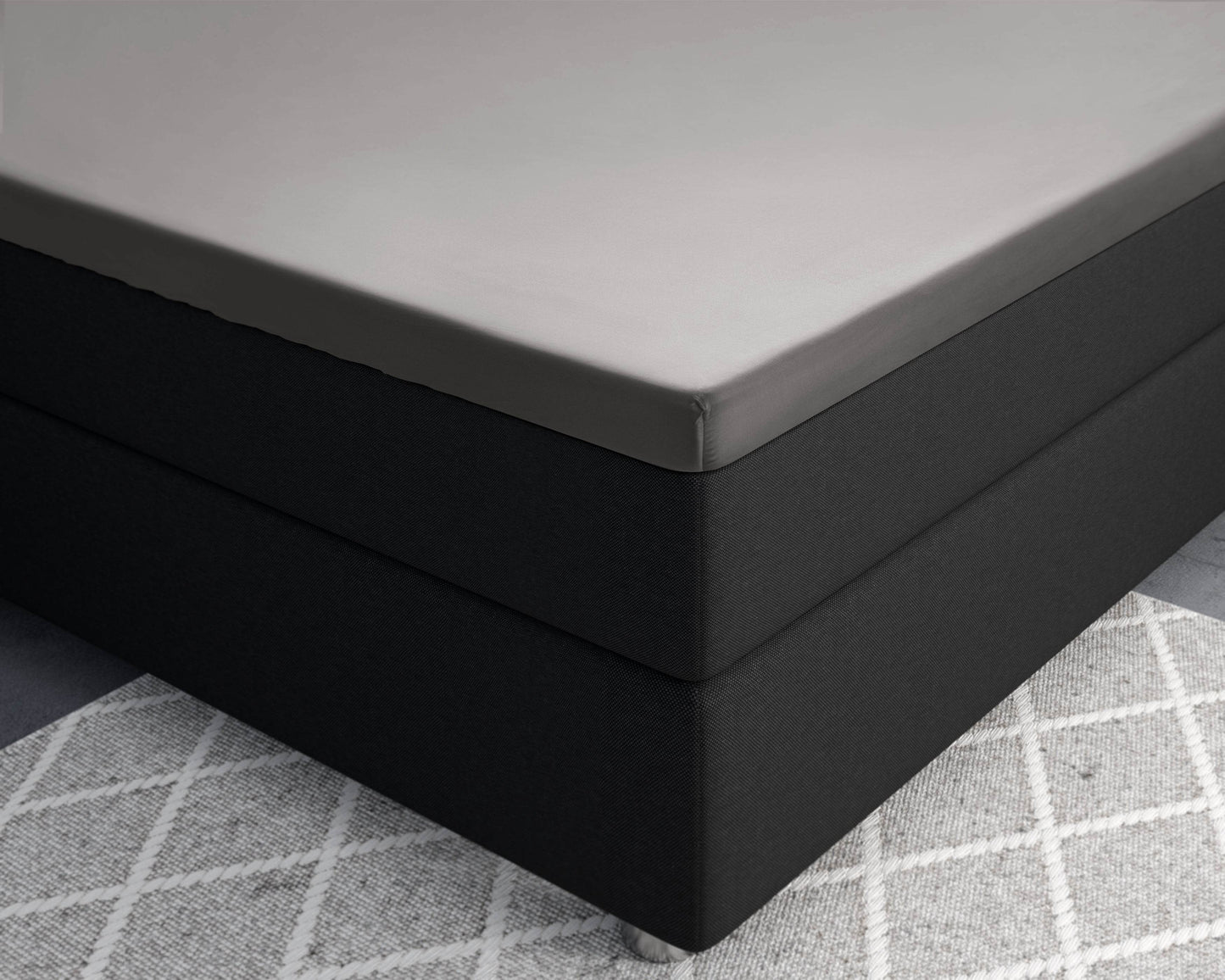 Topper Satin Spannbettlaken Grau 180 x 220 cm - Palo24
