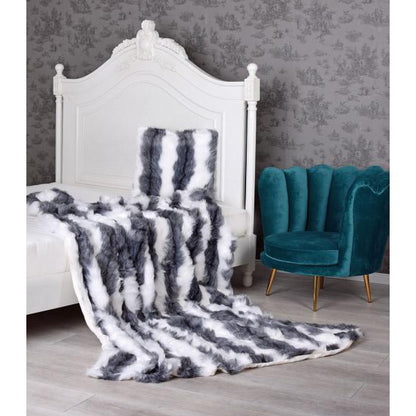 WEBPELZDECKE "WINTERFELL" SHAGGY SOFADECKE - Palo24